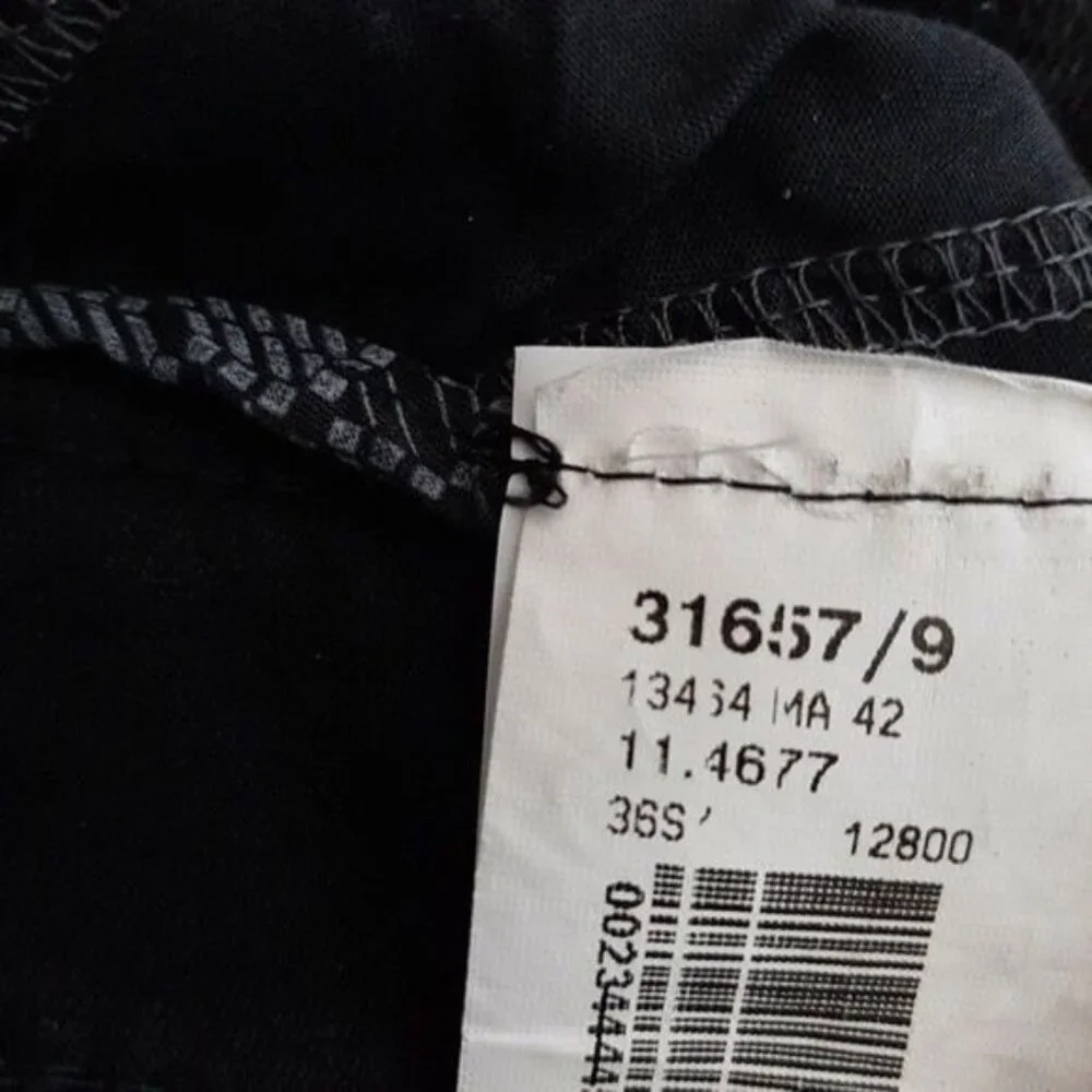 GERRY WEBER Roxy Perfect Fit Black Stretch Crop Jeans Sz 26 - Picture 10 of 10